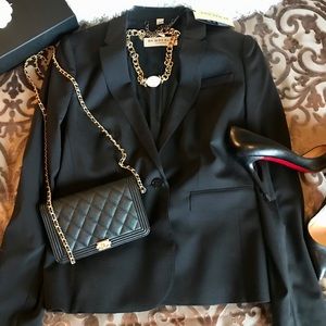 STUNNING BLACK BURBERRY BLAZER